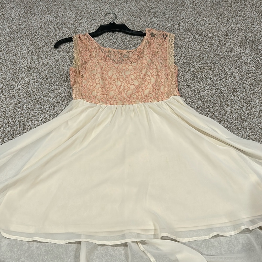 Women’s dress
